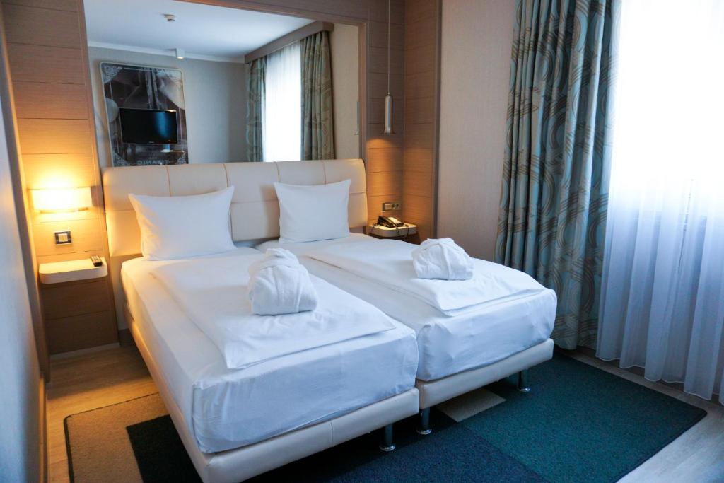 ✈ Berlino volo diretto più hotel 3 stelle da Novembre a Febbraio - Prezzo a persona - immagine 2