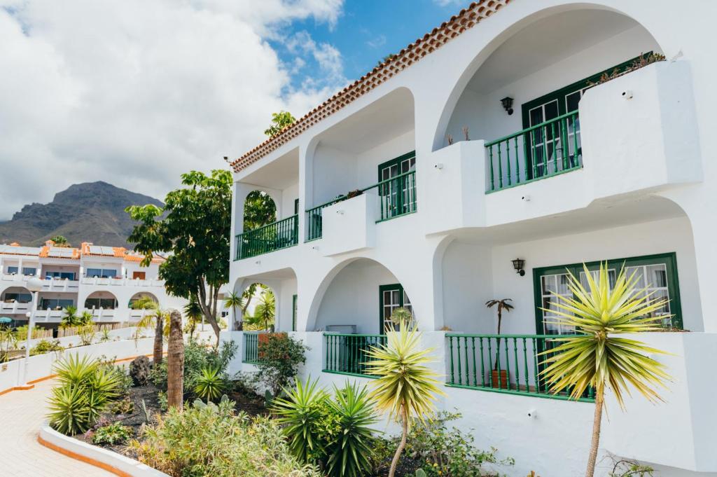 ✈ Tenerife volo diretto più hotel da Maggio a settembre - Prezzo a persona - immagine 3