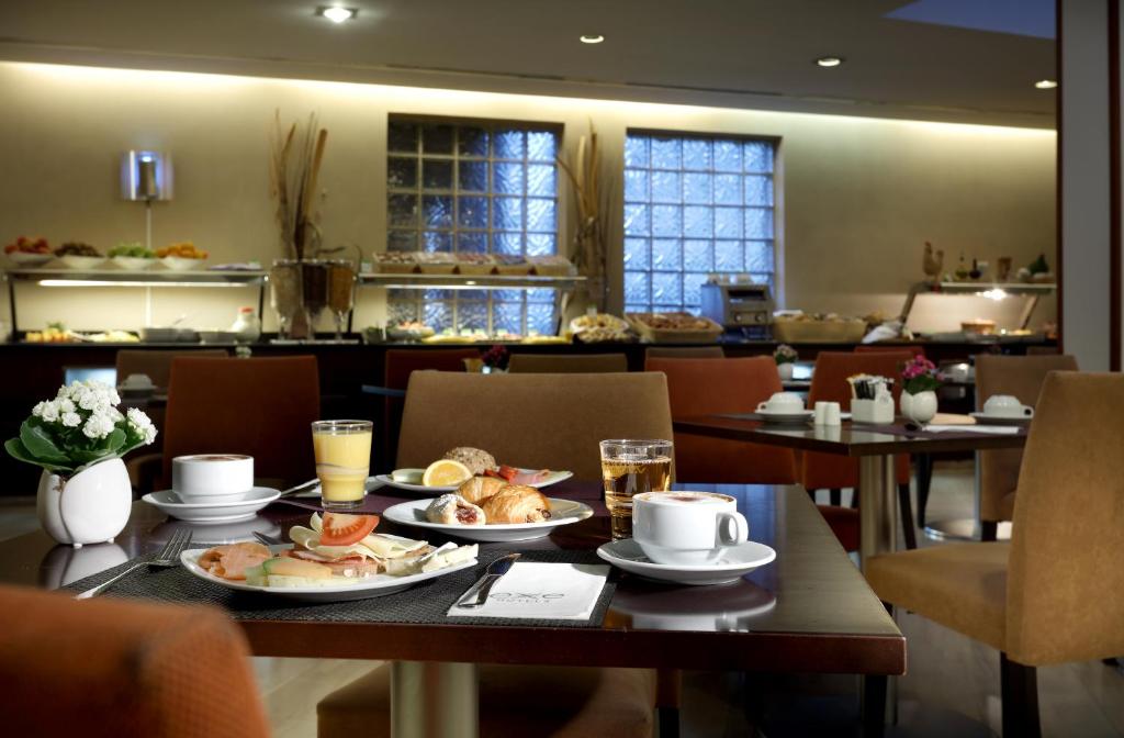 ✈ Vienna: volo diretto A/R + hotel 4 stelle da maggio a ottobre - immagine 9
