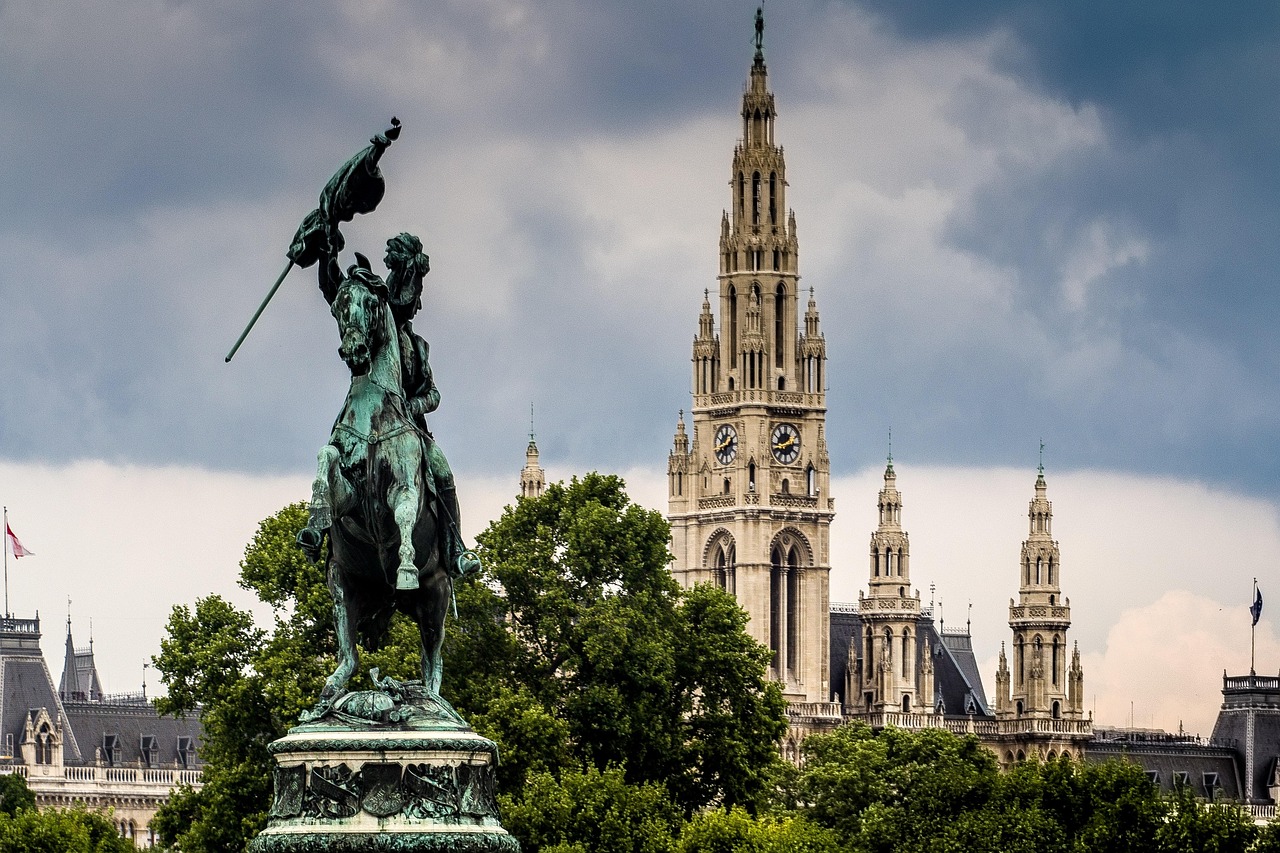 ✈ Vienna: volo diretto A/R + hotel 4 stelle da maggio a ottobre - immagine 5
